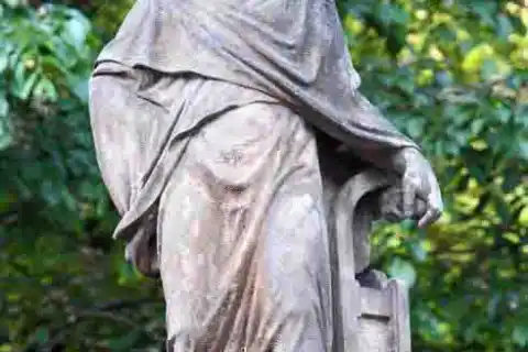 O. Mentzel, Prosinec