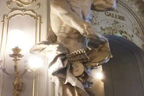 T. Friedl, Satyr