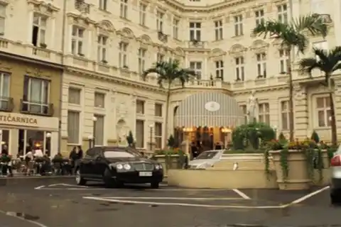 Casino Royal, Grandhotel Pupp
