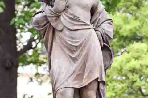 O. Mentzel, Únor