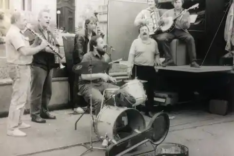 Miniband